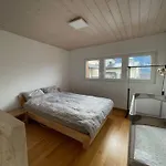 Appartement In The Heart Of Wallis Leuk